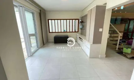 Casa Alto Padrão com 3 Suítes, Piscina e Espaços Ampliados