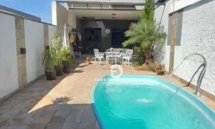 Casa com 3 quartos à venda na Avenida Orlando Prado, Jardim Columbia, Taubaté