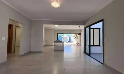 Casa Moderna com Piscina, Área Gourmet e Automação à Venda – Estuda Permuta