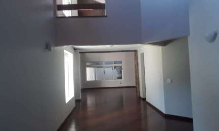 Casa com 3 quartos para alugar na Rua Albertina Alves Jorge, Vila Cruzeiro, São Paulo