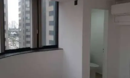 Sala comercial para alugar na Avenida Iraí, Moema, São Paulo