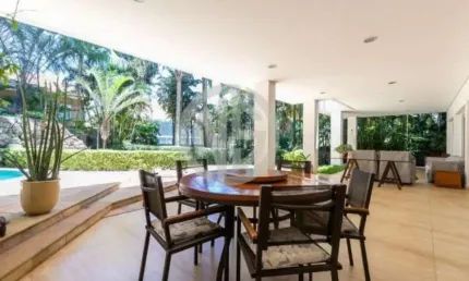 Casa em Condomínio em Jardim Cordeiro, São Paulo/SP