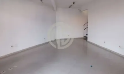 Ponto comercial para alugar na Avenida Interlagos, Jardim Umuarama, São Paulo