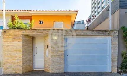 Sobrado à venda no bairro Jardim Paulistano - São Paulo/SP