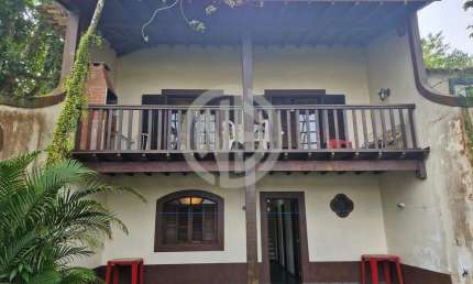 Casa com 3 quartos à venda na Av. Independência, Centro, Cananéia