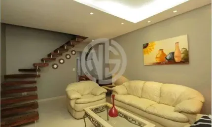 Casa com 2 quartos à venda na Rua Cabo York, Jardim Internacional, São Paulo