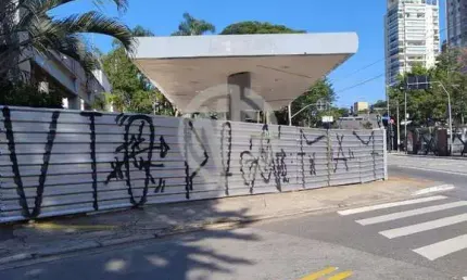 Terreno à venda na Avenida Vereador José Diniz, Santo Amaro, São Paulo