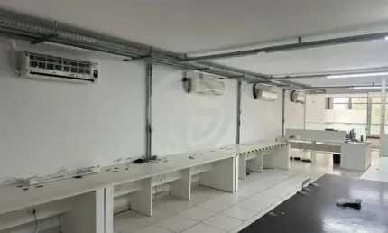 Casa comercial para alugar na Rua Eliseu de Oliveira, Brooklin, São Paulo