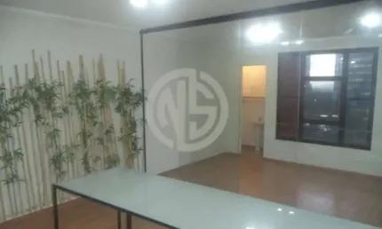 Casa comercial à venda na Rua Helena, Vila Olímpia, São Paulo