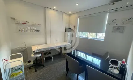 Casa comercial para alugar na Rua Andréa Paulinetti, Jardim das Acacias, São Paulo