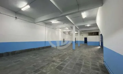 Casa comercial para alugar na Rua Bragança Paulista, Várzea de Baixo, São Paulo