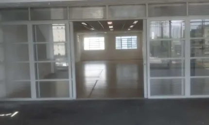 Prédio para alugar na Rua Monteiro de Melo, Lapa, São Paulo