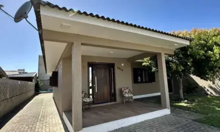 Casa com 3 quartos à venda na Nenhuma, Centro, Imbé