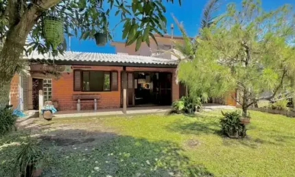 C225 Bela residência  próxima ao mar em Mariluz/Imbé