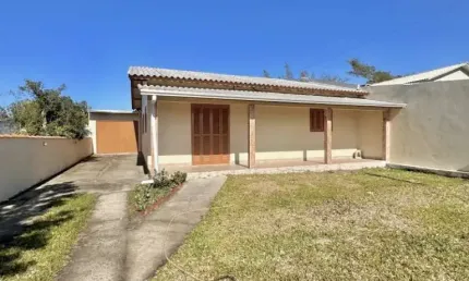 C120 belo imóvel com 04 dormitórios no centro de mariluz!