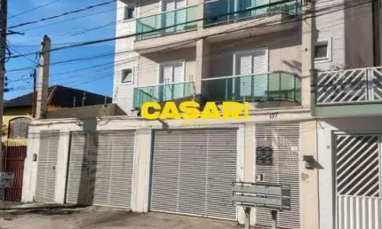 Apartamento com 2 dormitórios (1 suíte), quintal e 1 vaga – próximo à av. do oratório