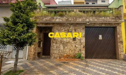 Sobrado reformado e mobiliado com 3 dormitórios e área gourmet à venda – nova petrópolis, sbc