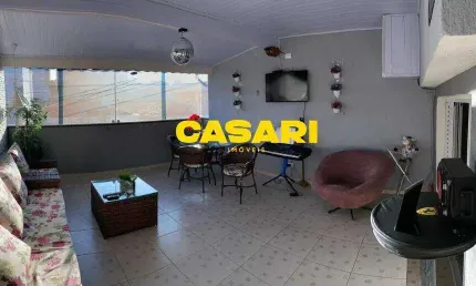 Sobrado à venda no Demarchi – 2 dormitórios, 160m² e localização privilegiada