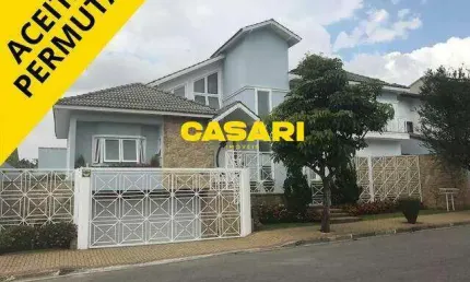 Sobrado com 5 Dormitórios, Piscina Aquecida e Segurança 24h – Excelente Localização
