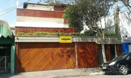 Sobrado de alto padrão com 4 suítes, 7 banheiros e 4 vagas – locação e venda – excelente localização