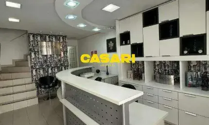 Sobrado Comercial Reformado com 8 Salas e Garagem – Paulicéia, São Bernardo do Campo