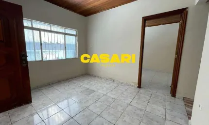 Casa com 3 dormitórios e espaço gourmet para locação no Ferrazópolis – São Bernardo do Campo/SP
