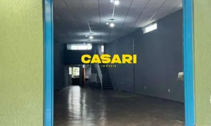 Galpão Comercial 240m² com Mezanino e Segurança em São Bernardo do Campo