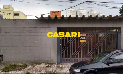 Sobrado de 240m² para alugar no jardim do mar – 3 dorms, suíte, quintal com churrasqueira