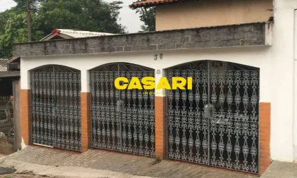 Sobrado à Venda em Rudge Ramos – 4 Dormitórios, Suíte, Edícula e 3 Vagas