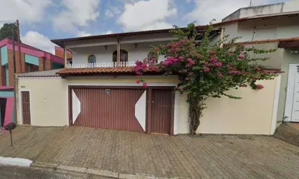 Casa térrea de alto padrão com 4 dormitórios e área gourmet no parque dos pássaros – 254m²