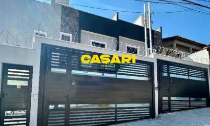 Sobrado 2 suítes à venda e locação – 96 m² com terraço amplo e garagem | Região com comércio e transporte