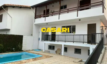Sobrado em rua fechada, portaria 24h com 4 dormitórios, 1 suíte master à venda, 350 m² - Nova Petrópolis - São Bernardo do Campo/SP