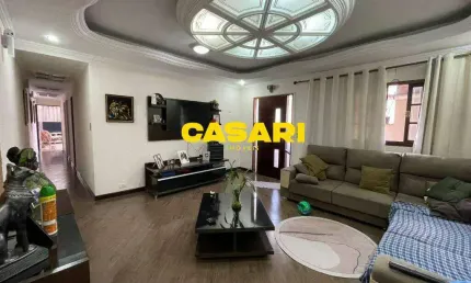 Sobrado 3 Dormitórios 400 m² à Venda - Próx. Shopping São Bernardo Plaza | Casari Imóveis