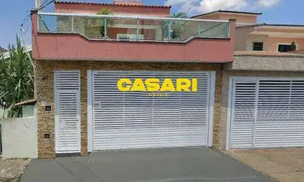 Sobrado com 3 dormitórios planejados e suíte no jardim – são bernardo do campo