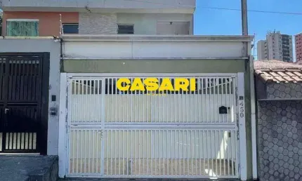 Sobrado com 3 suítes planejadas e área gourmet à venda perto do São Bernardo Plaza