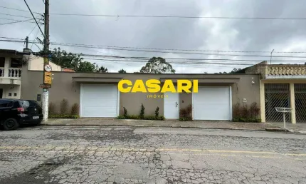 Casa com 3 Suítes, Lareira e Quintal Amplo à Venda no Riacho Grande – São Bernardo do Campo/SP