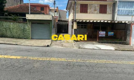 Casa Térrea com 2 Imóveis no Terreno e 5 Vagas à Venda – Vila Eldízia, Santo André