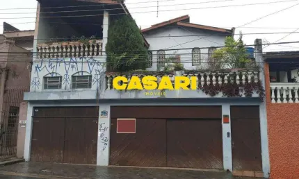 Sobrado térreo com 2 dormitórios e espaço gourmet à venda – 207 m² no baeta neves