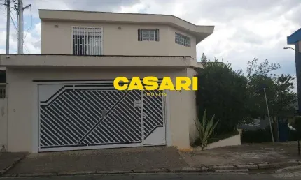 Sobrado com 3 dormitórios à venda, 240 m² - Vila Scarpelli - Santo André/SP