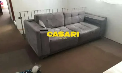 Sobrado à venda no Jardim Irene – 3 dormitórios, varanda e 2 vagas em Santo André
