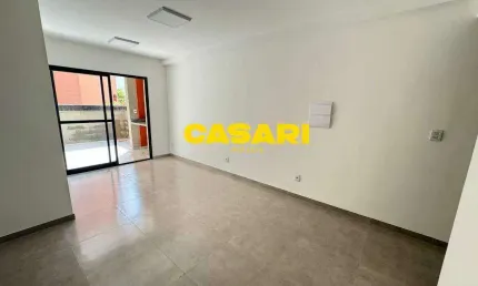Apartamento Garden com 3 Dormitórios e 2 Vagas à Venda na Vila Euclides – 107 m²