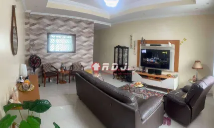 Sobrado com 3 dormitórios à venda, 150 m² por R$ 1.890.000,00 - Embaré - Santos/SP