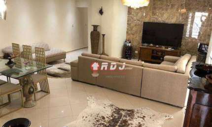 Casa com 3 dormitórios à venda, 236 m² por R$ 1.574.000,00 - Campo Grande - Santos/SP