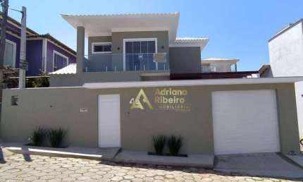 Casa com 4 dormitórios à venda, 234 m² por R$ 900.000,00 - Guriri - Cabo Frio/RJ