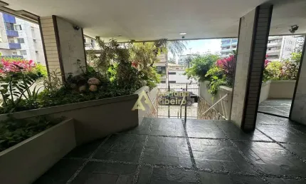 Apartamento com 3 dormitórios à venda, 97 m² por R$ 580.000,00 - Algodoal - Cabo Frio/RJ