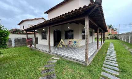 Casa com 4 dormitórios à venda, 205 m² por R$ 520.000,00 - Barra de São João - Casimiro de Abreu/RJ