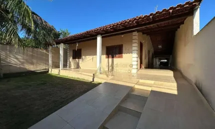 Casa com 2 dormitórios à venda, 189 m² por R$ 460.000 - Peixe Dourado II - Casimiro de Abreu/RJ
