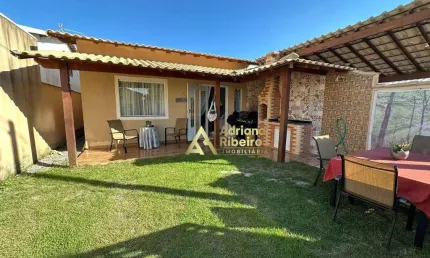 Casa com 2 dormitórios à venda, 72 m² por R$ 300.000,00 - Unamar - Cabo Frio/RJ