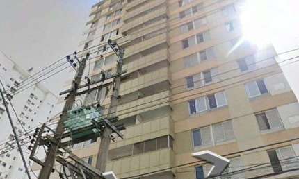 Apartamento AMPLO com 2 vagas de garagem e 3 dormitórios sendo 1 suíte - 120 m² -