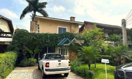 Casa com 4 dormitórios, sendo 1 suíte à venda, 350 m² por R$ 1.900.000 - Alphaville 06 - Santana de Parnaíba/SP